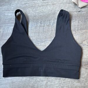 Black v neck sports bra